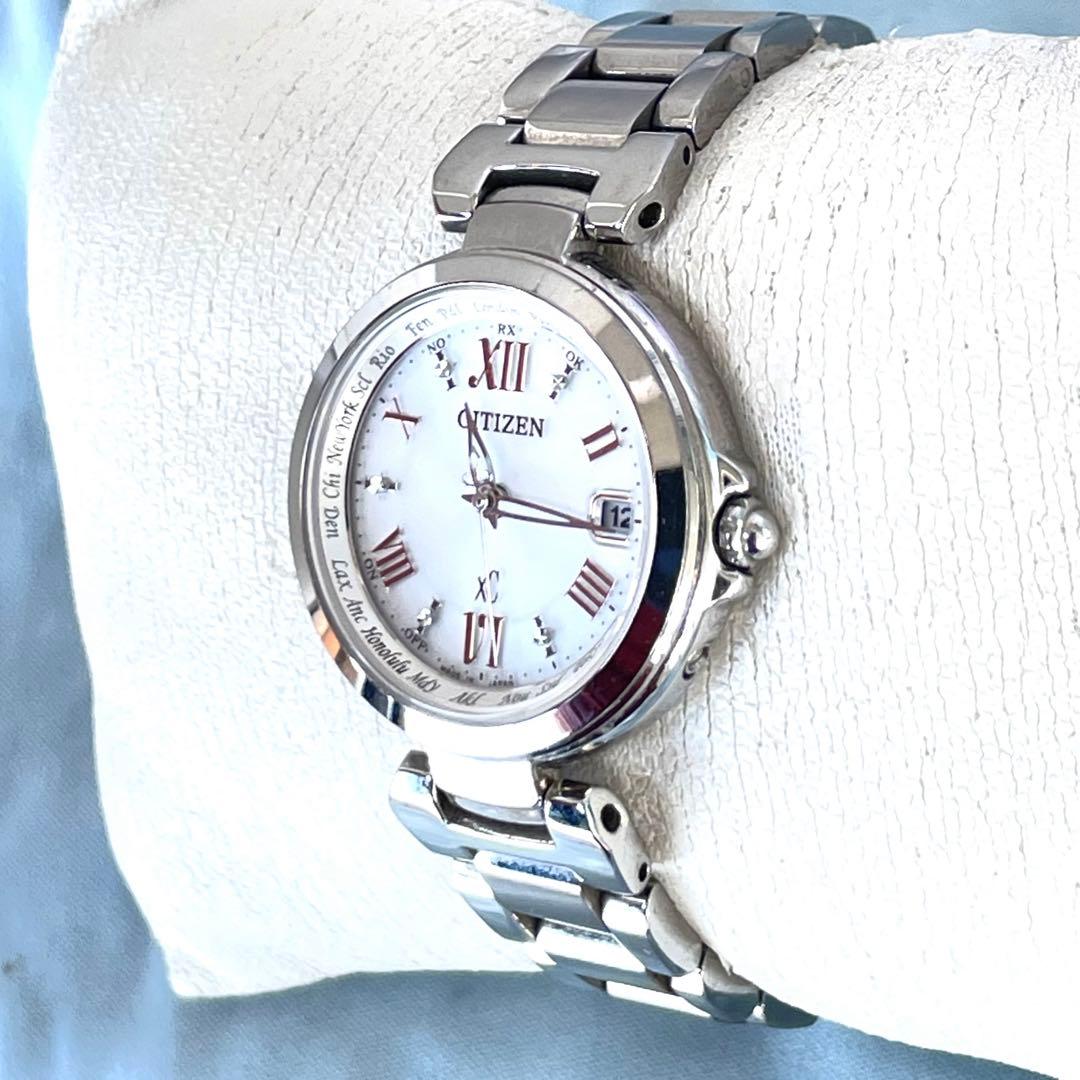 極美品❣クロッシーxC 電波ソーラー ハッピーフライト 白文字盤 H240 稼働