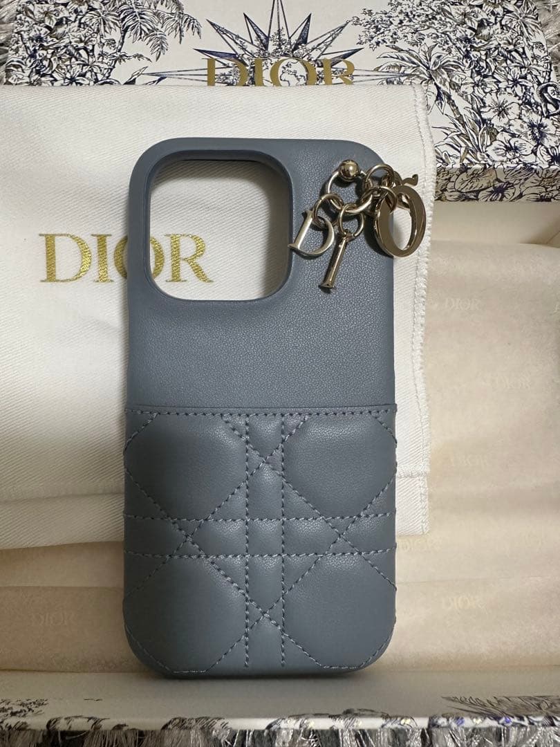 美品 ✳︎ Lady Dior ✳︎ iPhoneケース 14pro