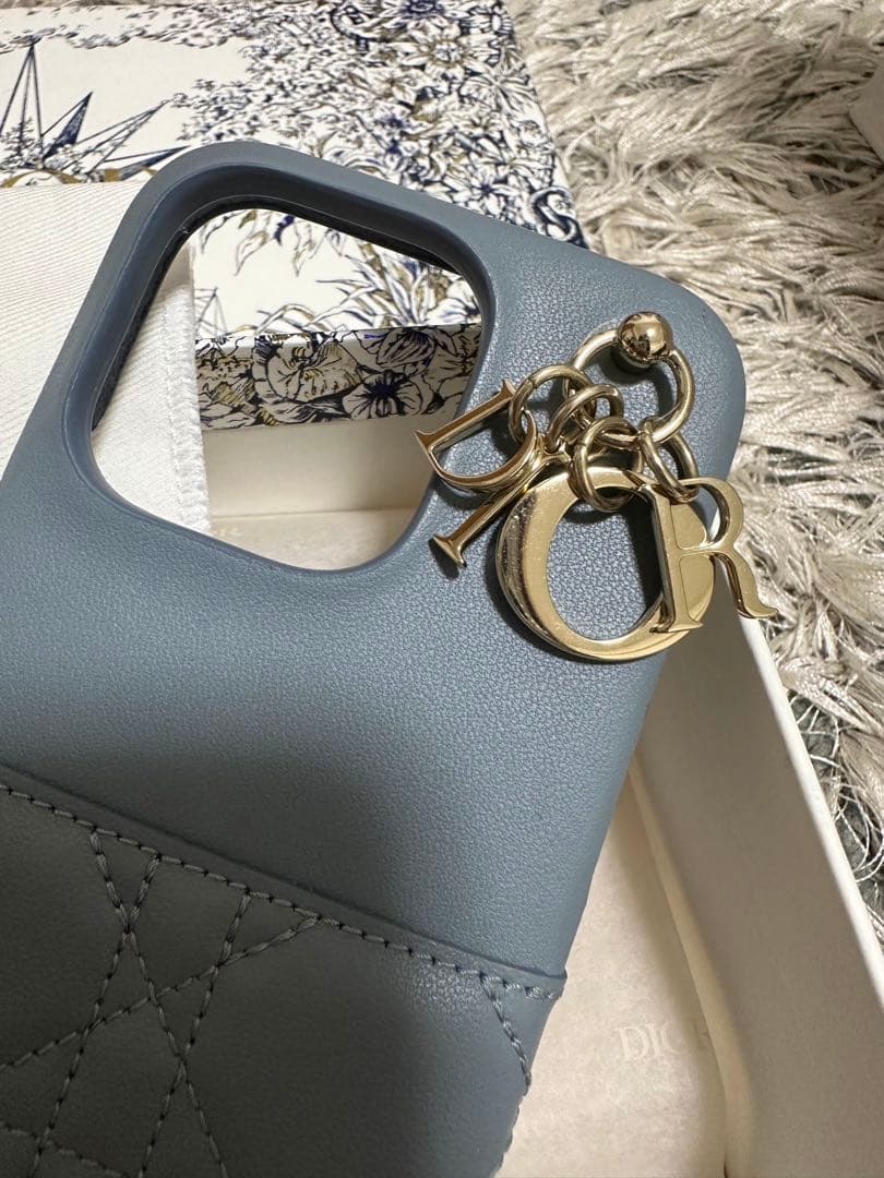 美品 ✳︎ Lady Dior ✳︎ iPhoneケース 14pro