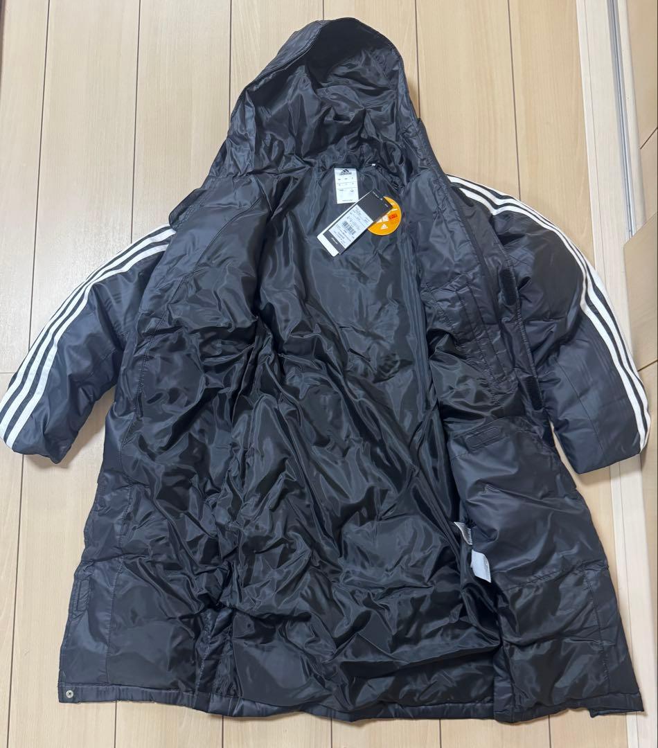 新品未使用adidas アディダス　ダウンベンチコート　ブラック　140cm