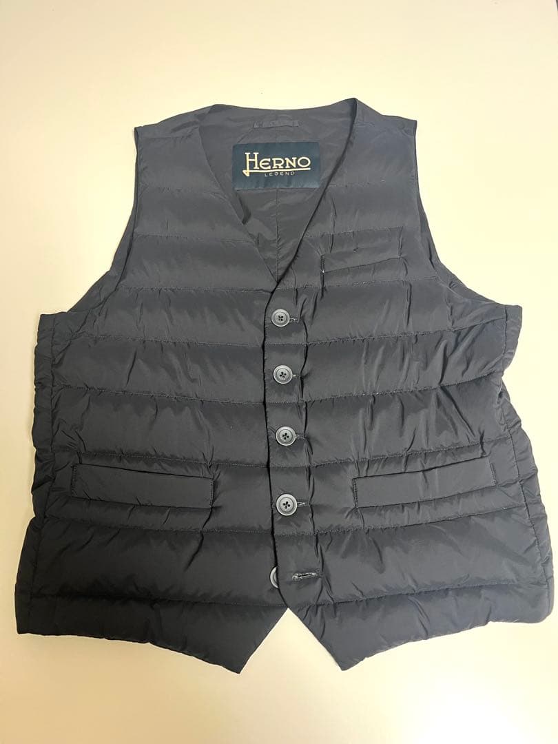 Herno ブラック ダウンベスト(ダウンジレ) ヘルノ　サイズ50