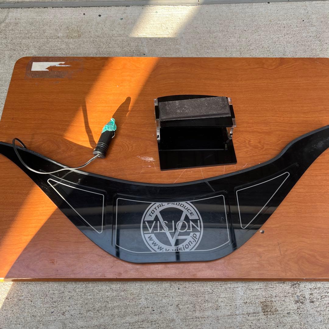 オデッセイ RB1/2 フロントセンターテーブル VVISION