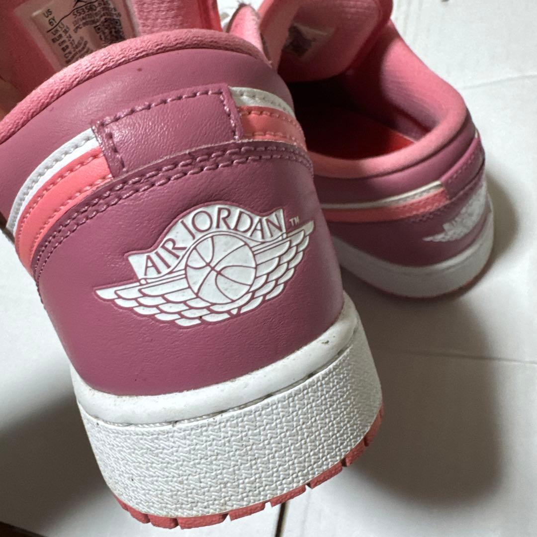 エアジョーダン　NIKE ナイキ　1LOW デザートベリー　スニーカー