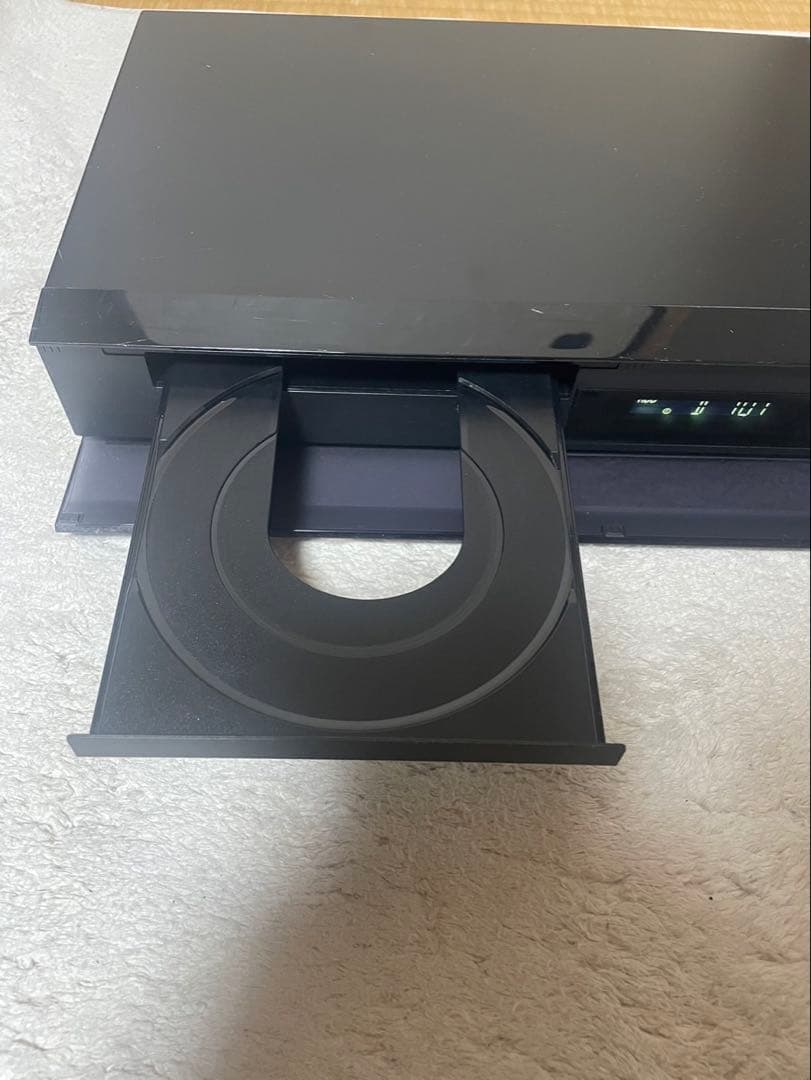 パナソニック 4TB 3チューナー ブルーレイレコーダー DMR-4CT401