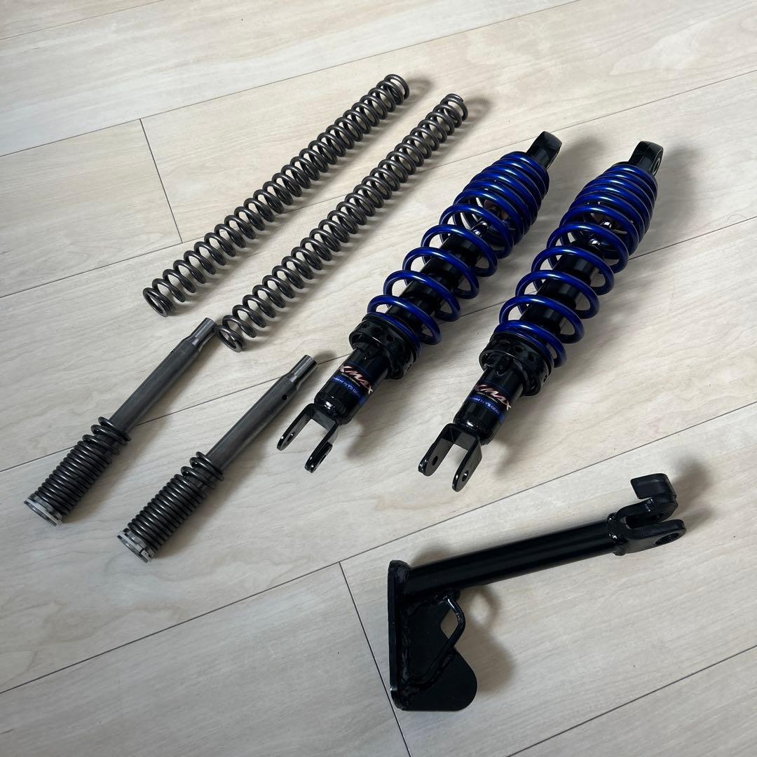 ワイズギアヤマハ純正 XMAXローダウンキット(フロント、リア、スタンドセット）