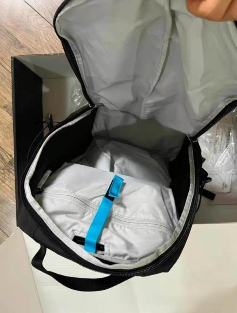 Arc'teryx ブラック リュック 26L