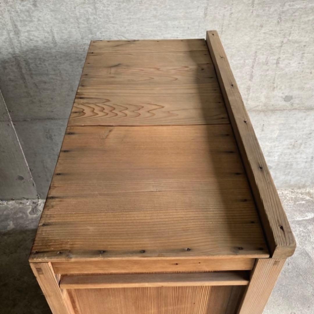 古い水屋箪笥 キャビネット 棚 台 引き戸 引き出し 木製 和風 家具 レトロ