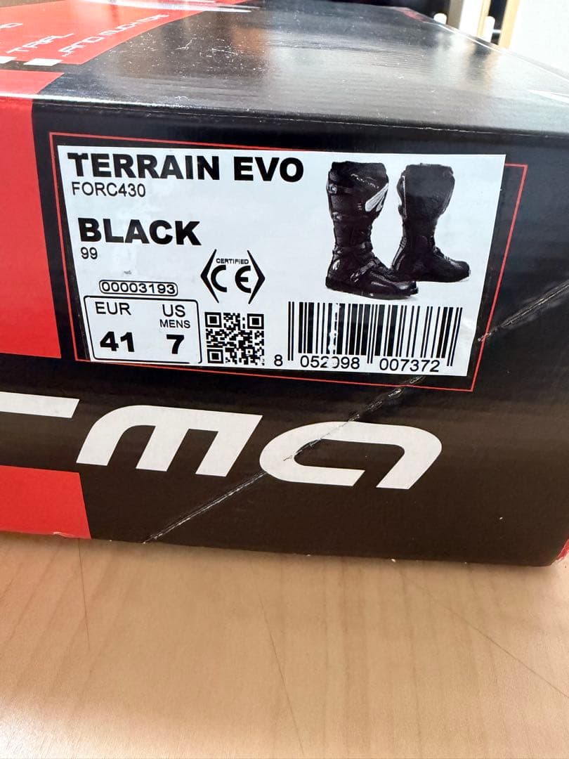 サ*ズ様 Forma TERRAIN EVO US7/EUR41/JP26