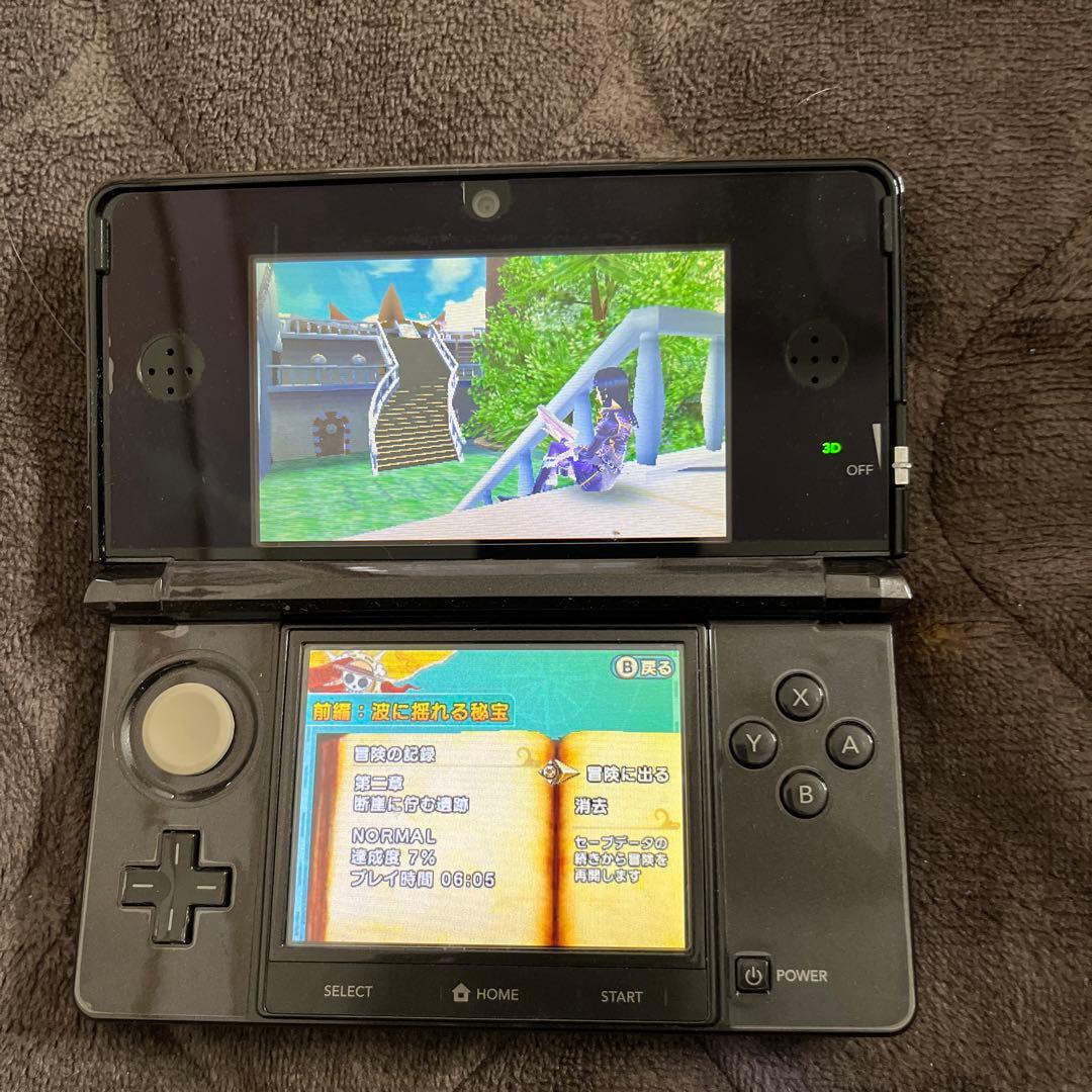 3DS黒本体、ワンピース、妖怪ウォッチ、ドッグス➕キャッツ　ソフト3本！