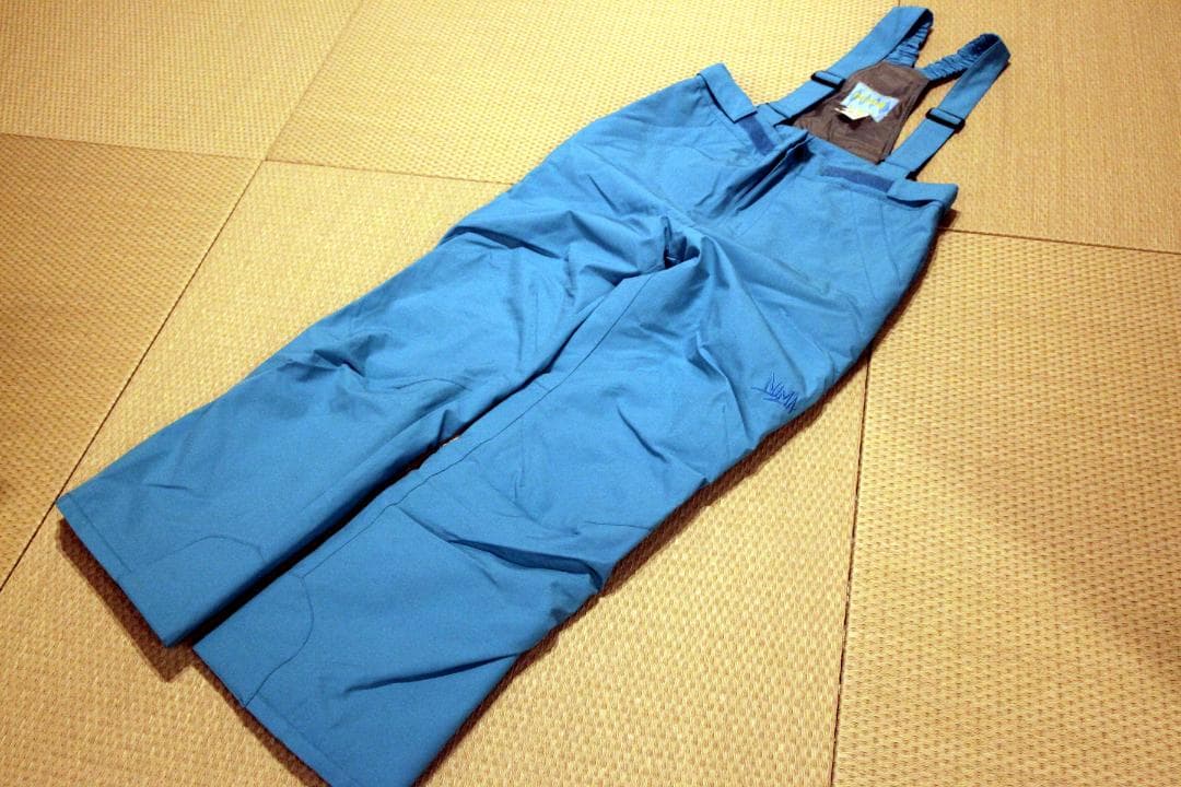 【超美品】nima ジュニアスキーウェア／150／グローブ付