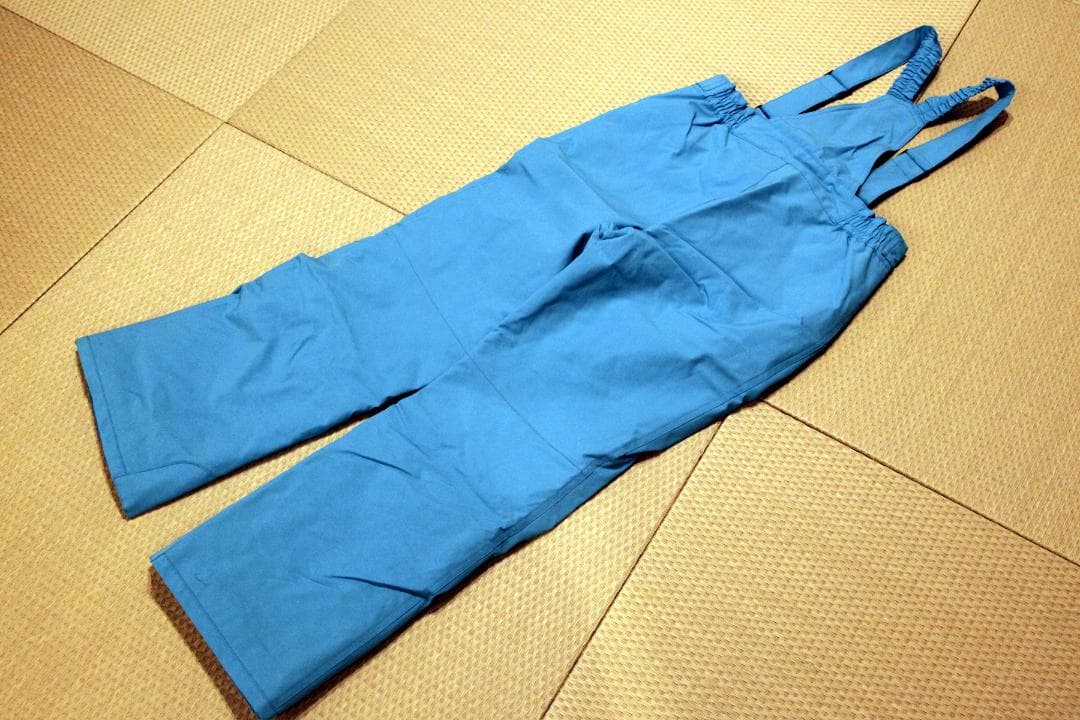 【超美品】nima ジュニアスキーウェア／150／グローブ付