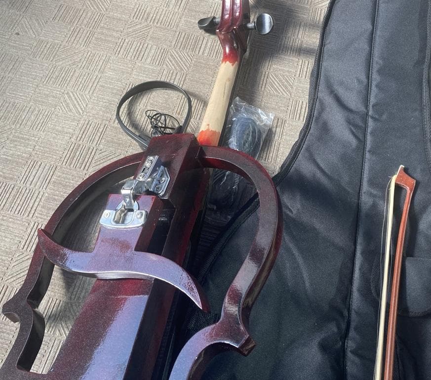 な*し様 エレキチェロ4/4■サイレントチェロ■エレクトリックチェロ■ワインレッ