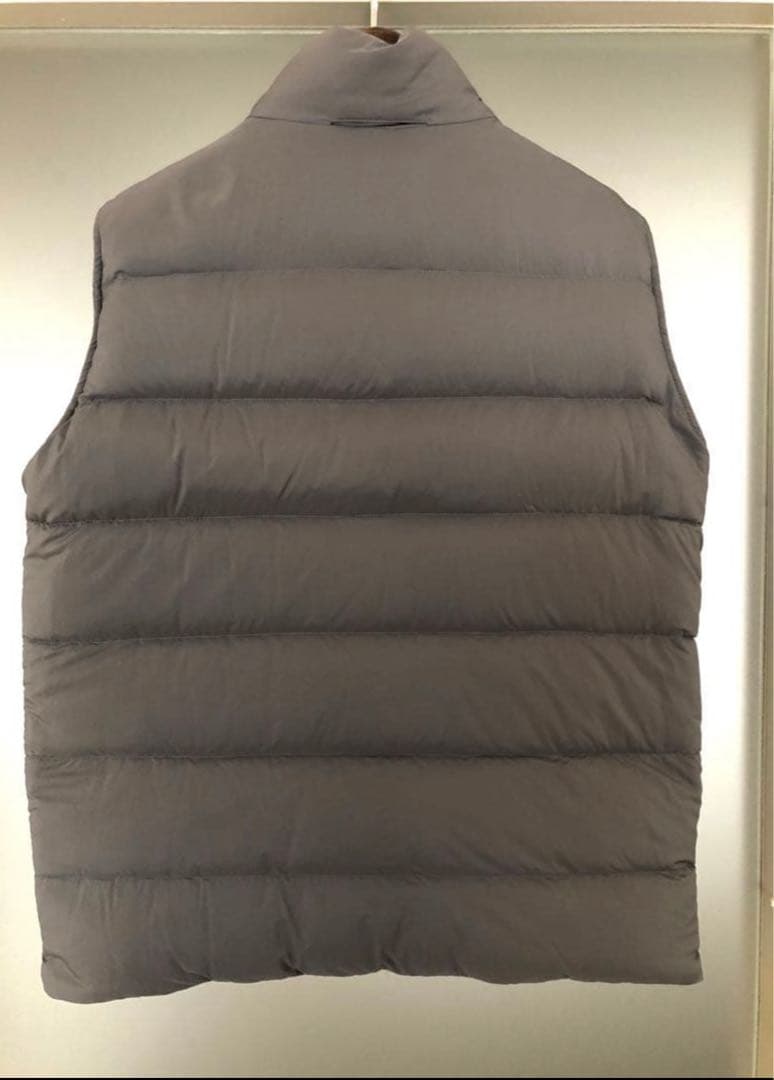 HERNO リバーシブルベストシルクカシミア (PIACENZA)未使用に近い