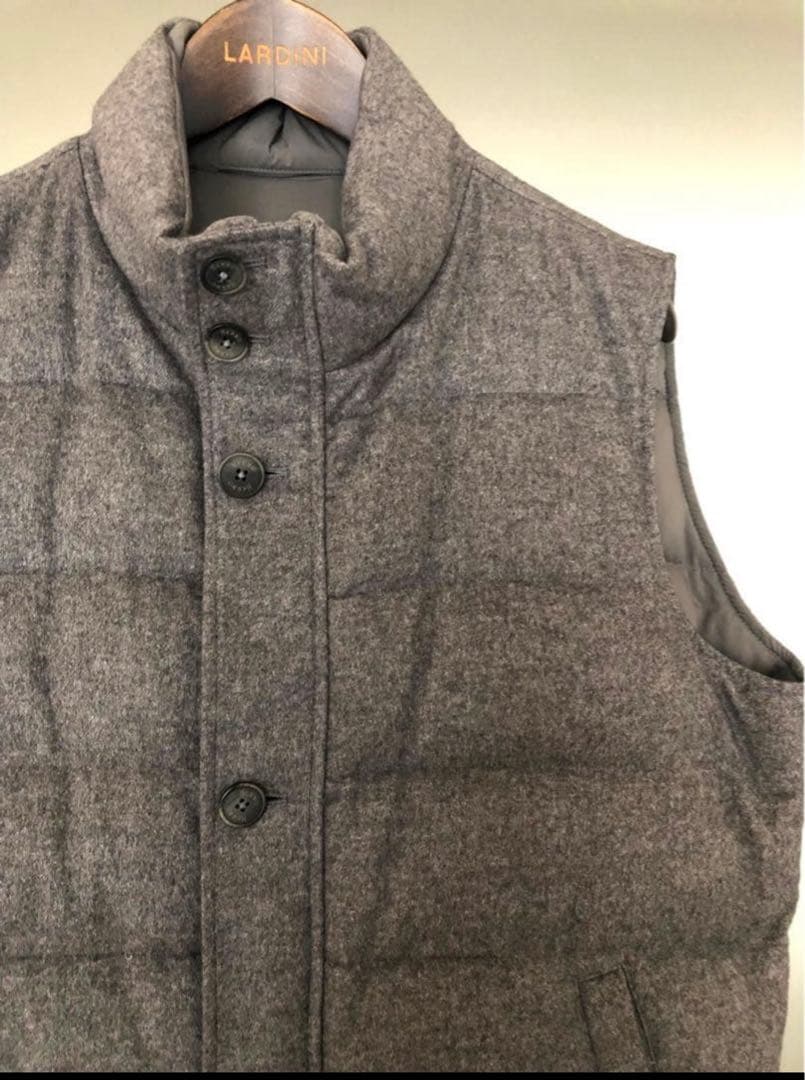 HERNO リバーシブルベストシルクカシミア (PIACENZA)未使用に近い