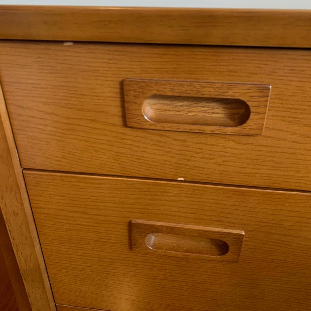 カリモク60 3段引き出し付きチェスト