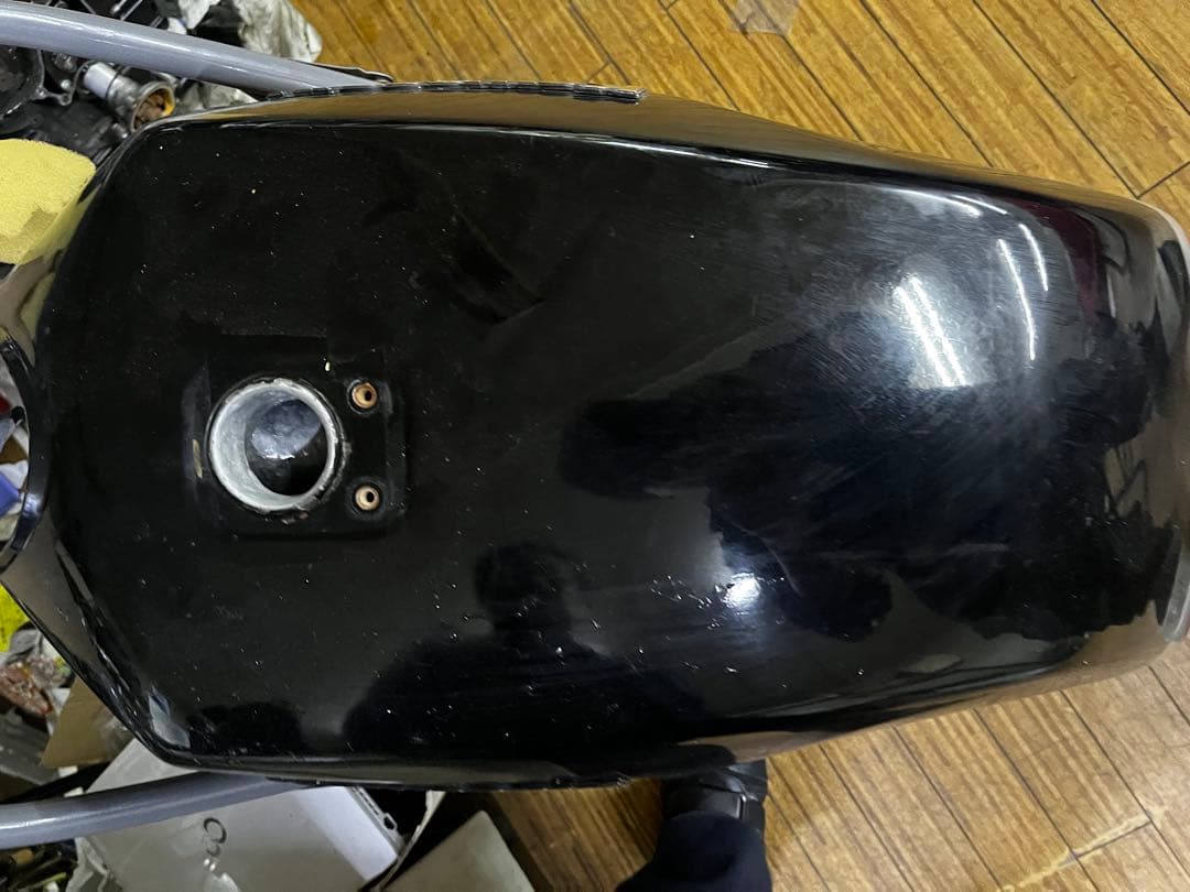 kawasaki Z750GP タンク 初期カラー？