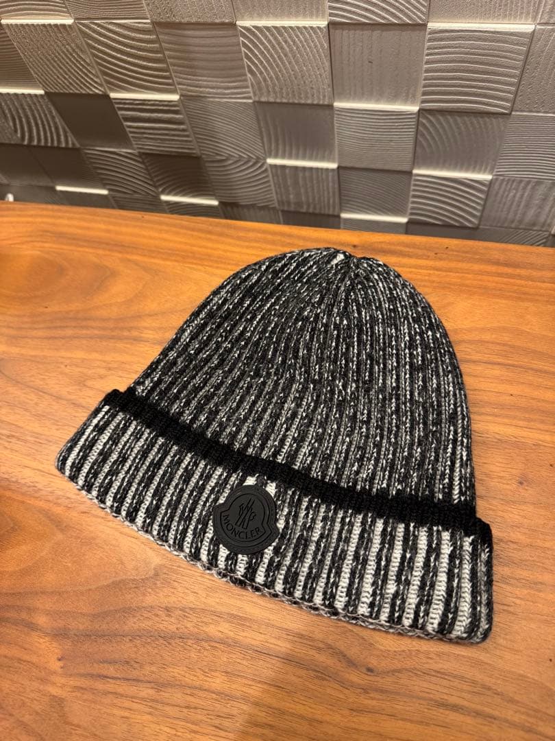 【正規品　希少品　美品】MONCLER モンクレール　ニットキャップ