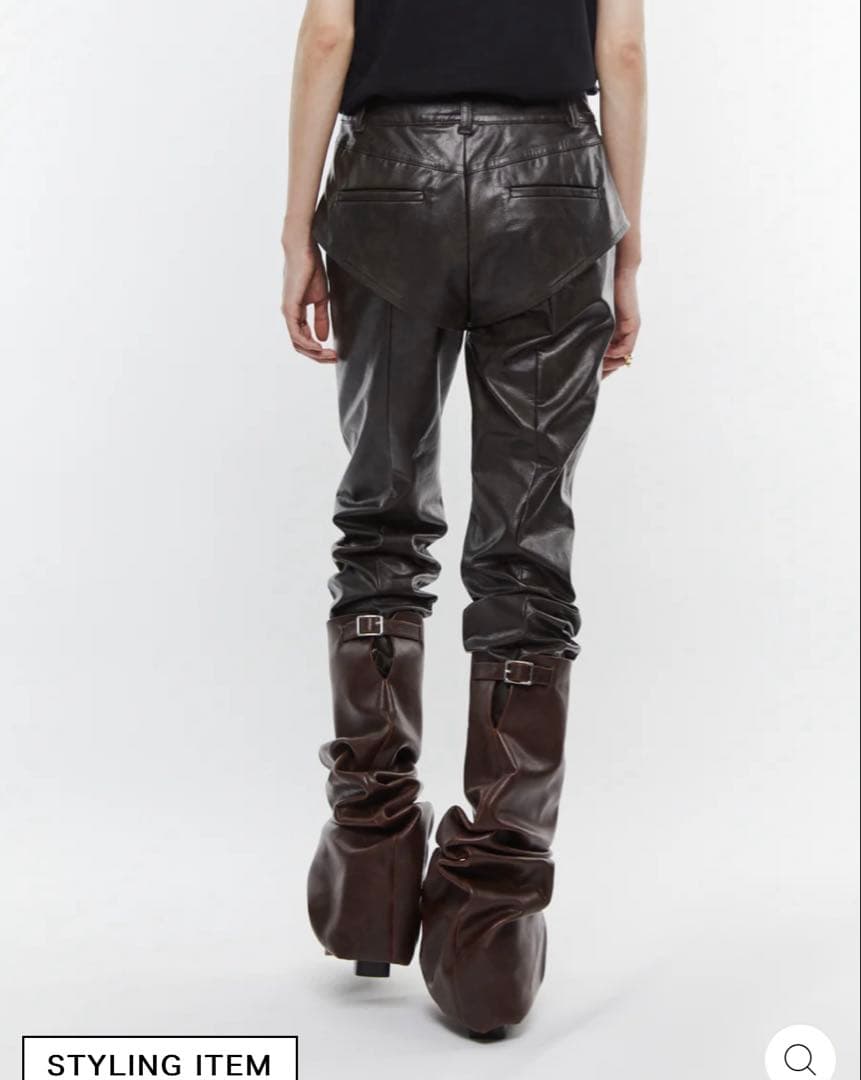 ぽ*こ様 POOLDE ブラック スムース レザーパンツ