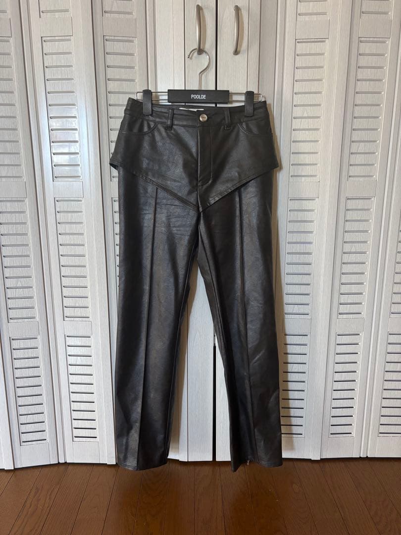 ぽ*こ様 POOLDE ブラック スムース レザーパンツ