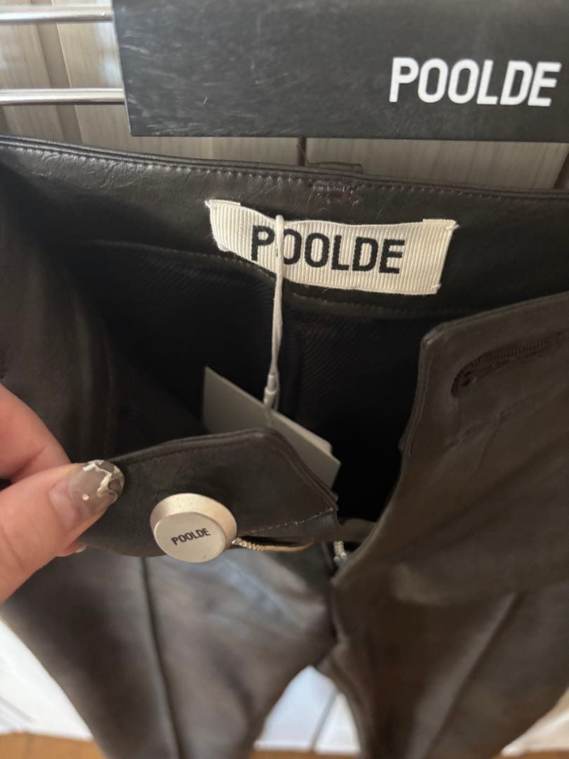 ぽ*こ様 POOLDE ブラック スムース レザーパンツ