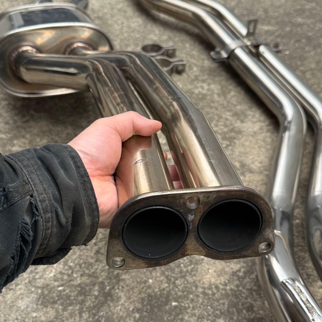 箱型　スカイライン　4ドア　GTR 「50パイ デュアルステンレスマフラー」