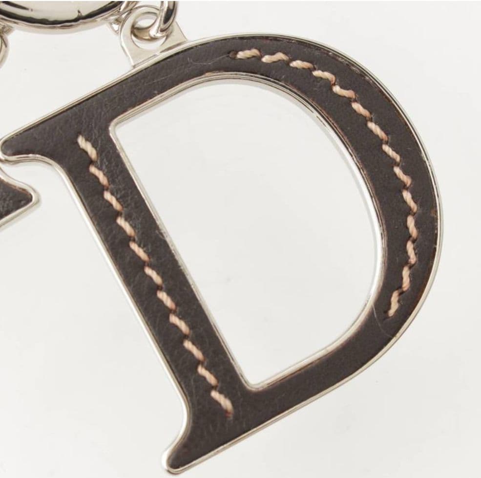 【巾着袋付き】クリスチャンディオール ロゴ キーホルダ　シルバー