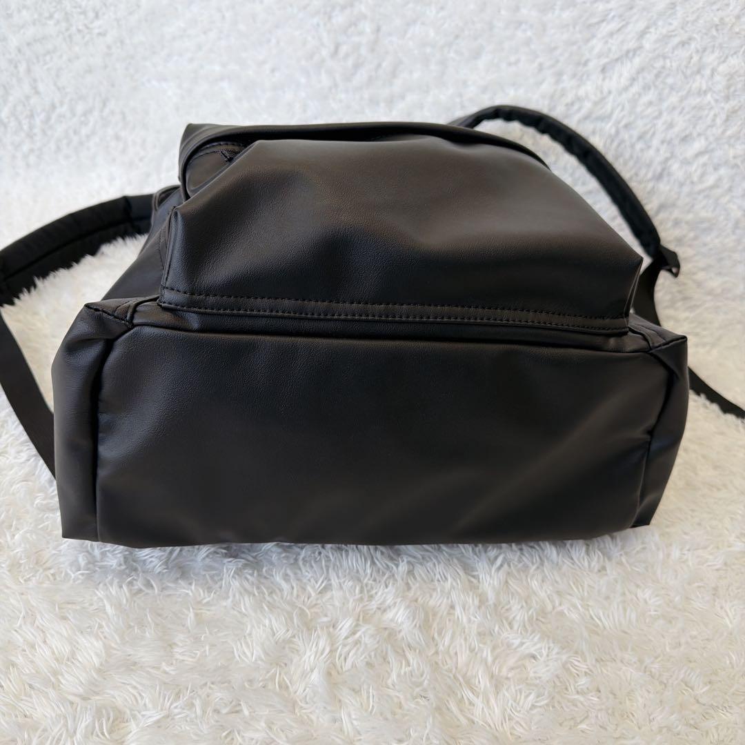 極美品 無印良品 植物由来の原料を使ったリュックサック 20Lフェイクレザー