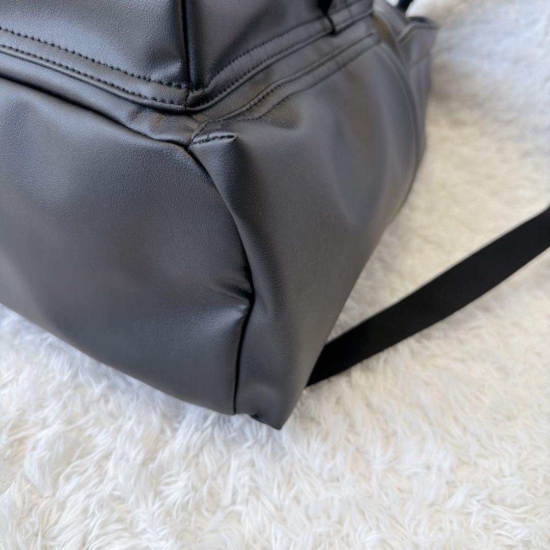 極美品 無印良品 植物由来の原料を使ったリュックサック 20Lフェイクレザー