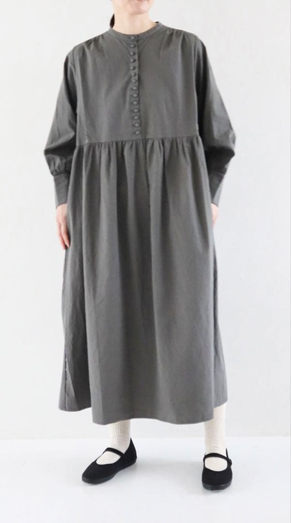 pot and tea ピンタックワンピース　カーキ