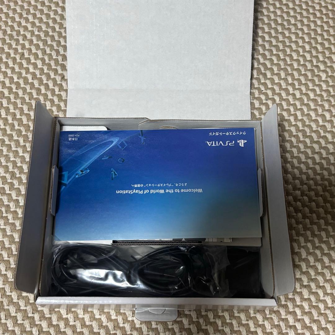 PS Vita Wi-Fiモデル アクアブルー(PCH-2000 ZA23)