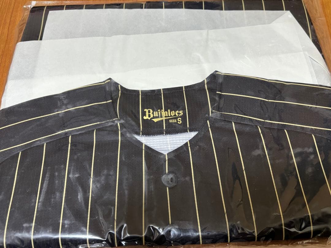 オリックスバファローズ　山岡泰輔選手　サードユニフォーム　Sサイズ