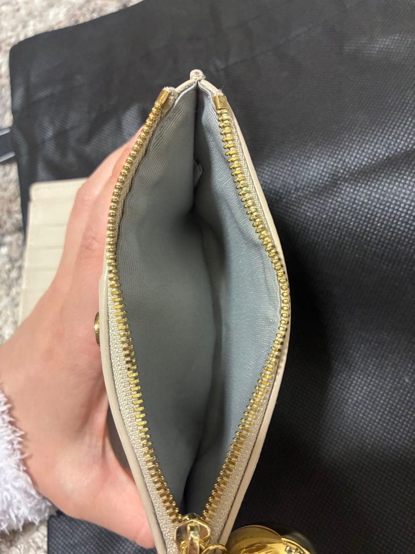 CAFUNE ベージュ 二つ折り財布