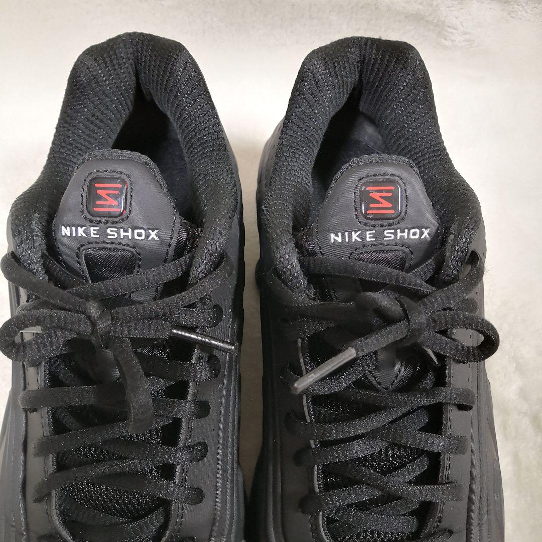 美品 ナイキ ショックスR4 オールブラック 24cm