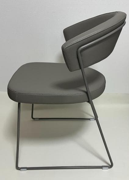 【送料込み】カリガリス ニューヨーク 本革ダイニング チェア