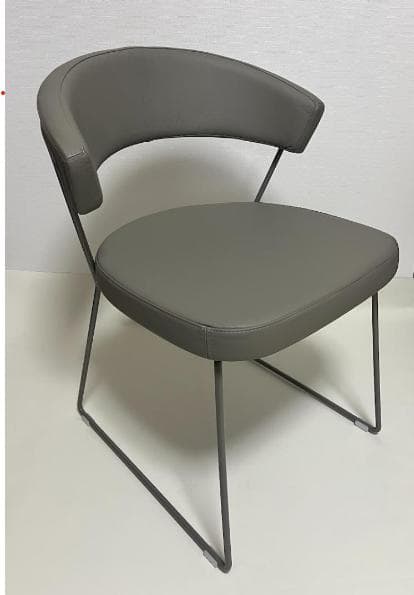 【送料込み】カリガリス ニューヨーク 本革ダイニング チェア