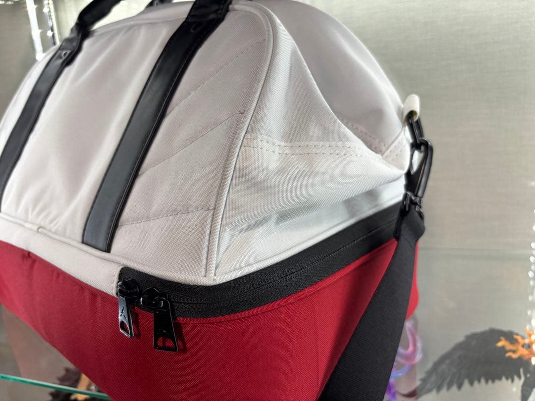 ナイキ　NIKE ジョーダン　ボストンバック　限定　シカゴカラー