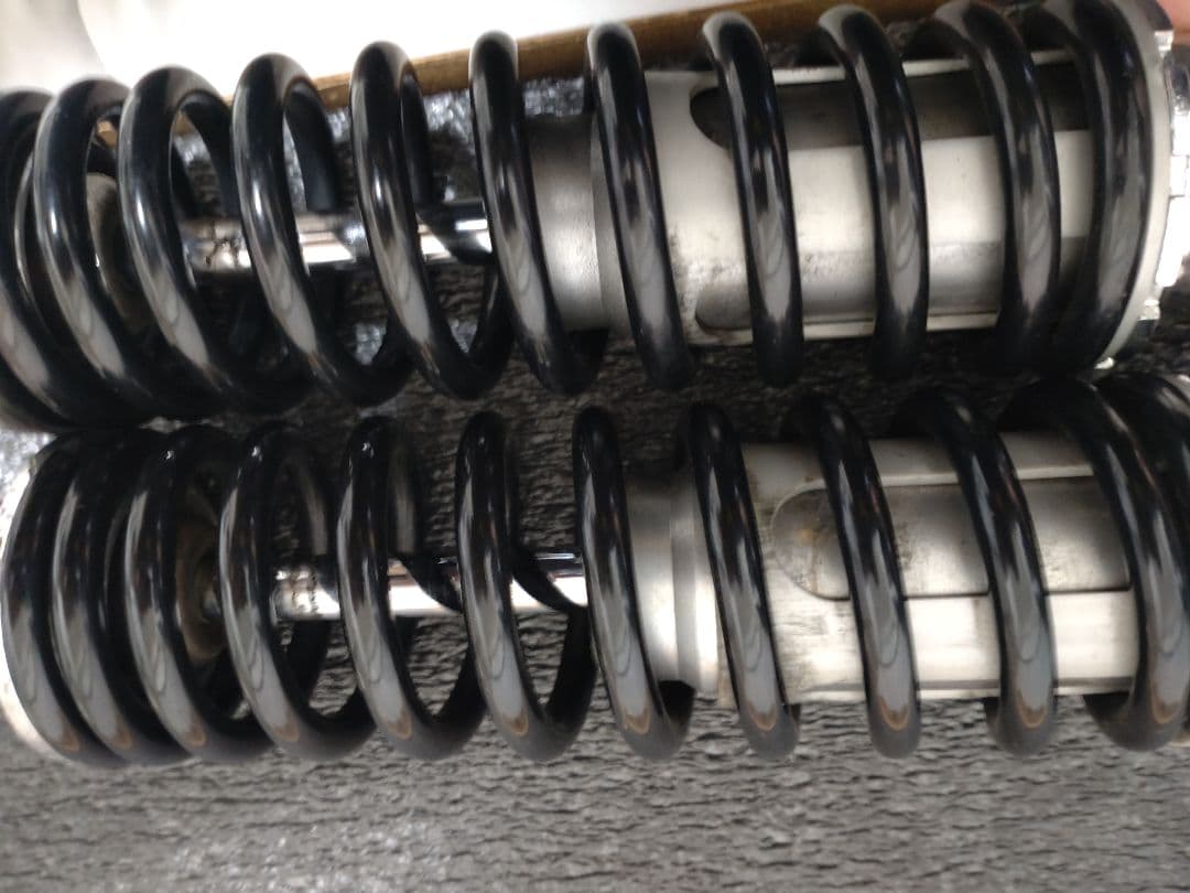 ハーレーダイナ FXDX リアサスペンション