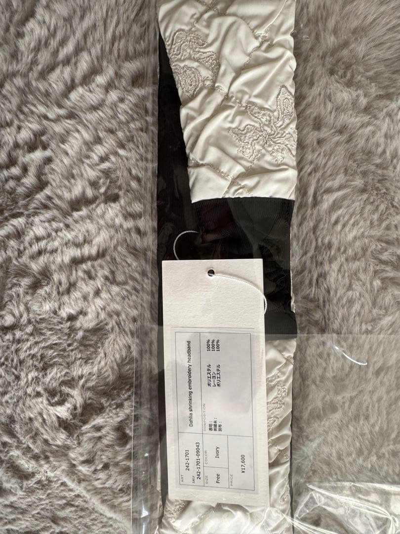 ヘアアクセサリー Dahlia shrinking embroidery headband