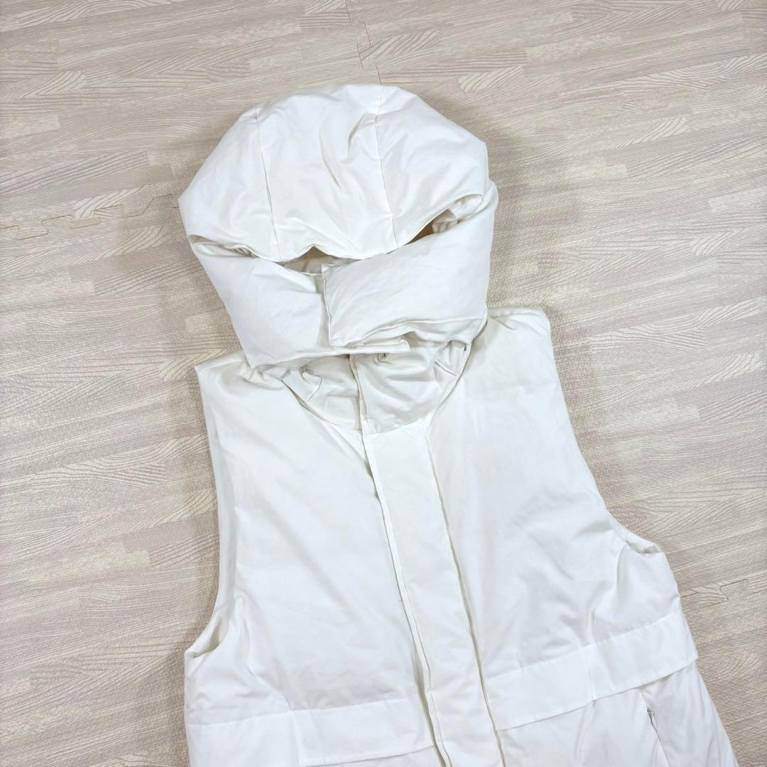 未使用級✨ギャルリーヴィー　近年モデル　コットンピーチダウン ロングベスト　白