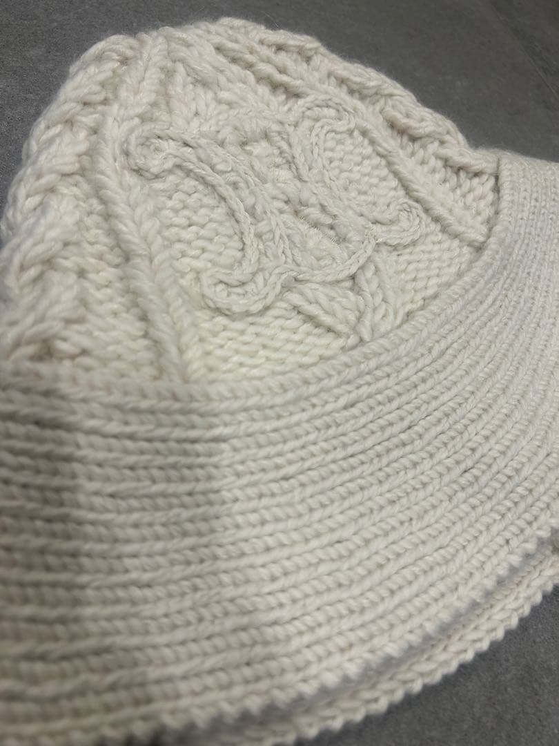 CELINE トリオンフ クロシェ ニット帽ハット ホワイト 2AE71286X