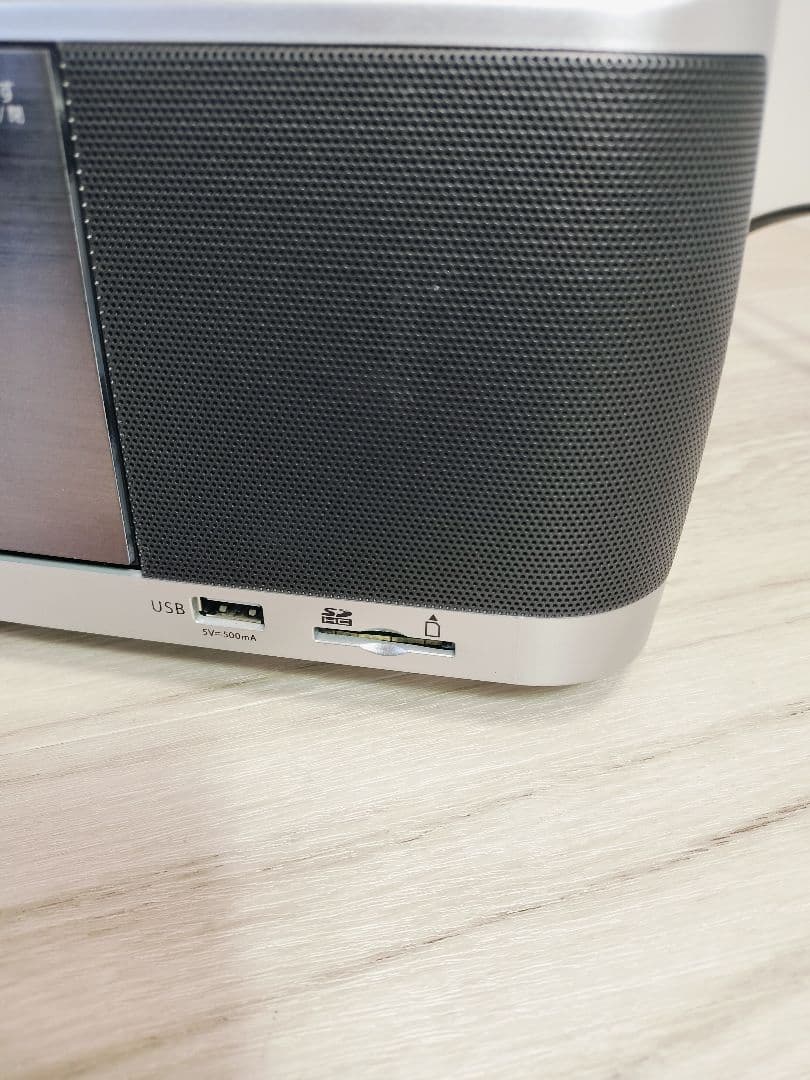 美品 22年製 TOSHIBA TY-CDX91 SD/USB/CDラジカセ