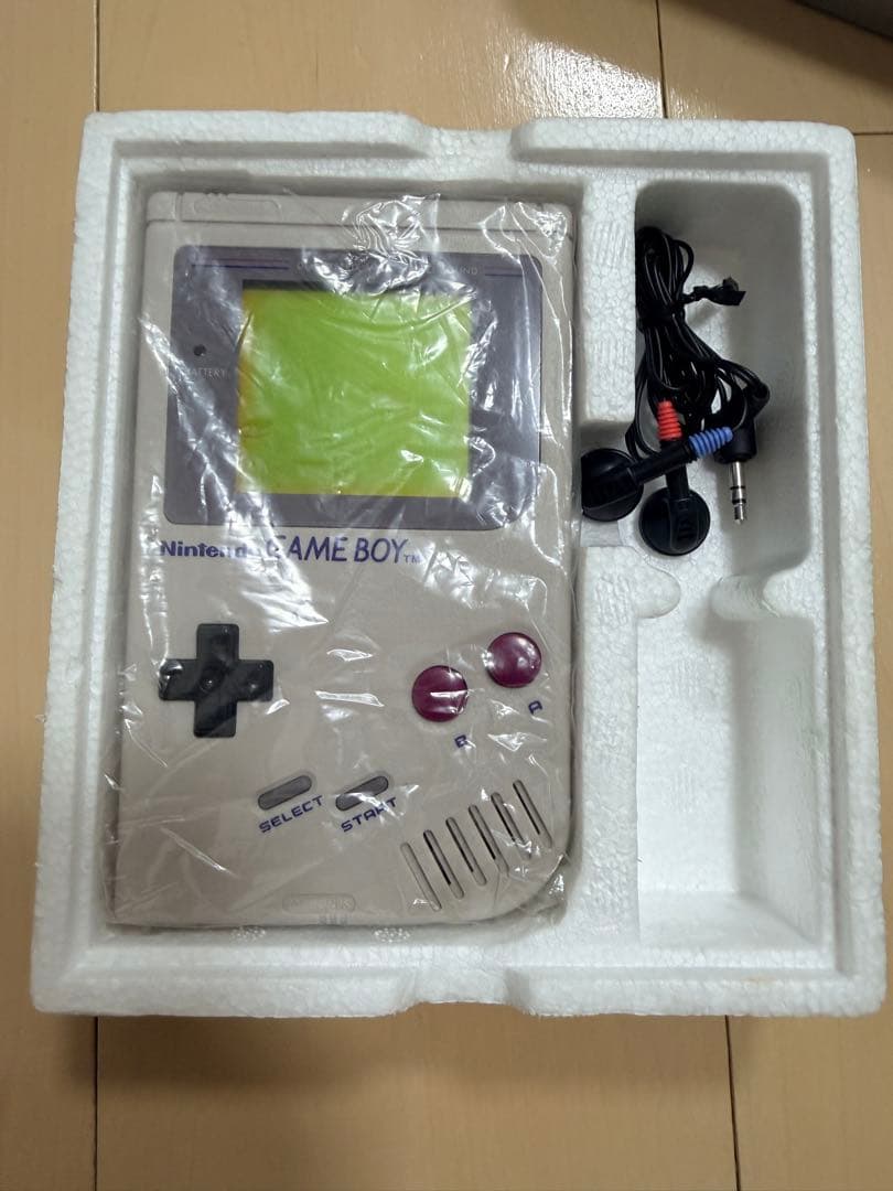 Nintendo DMG-01 新品未使用　任天堂　Gameboy