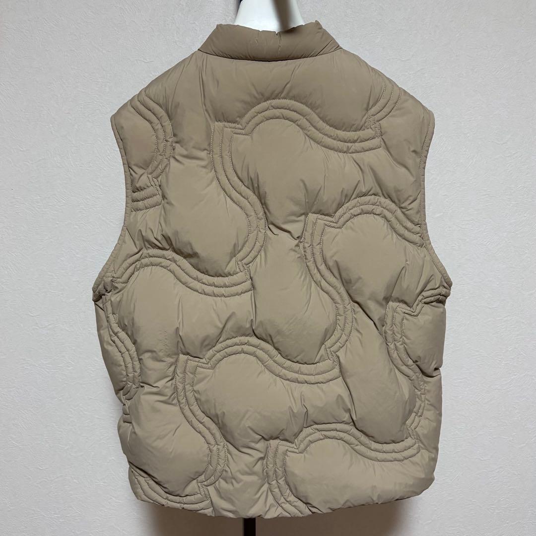 極美品⭐️DRUZY 2024 MONCLER ベージュ ダウンベスト4D166
