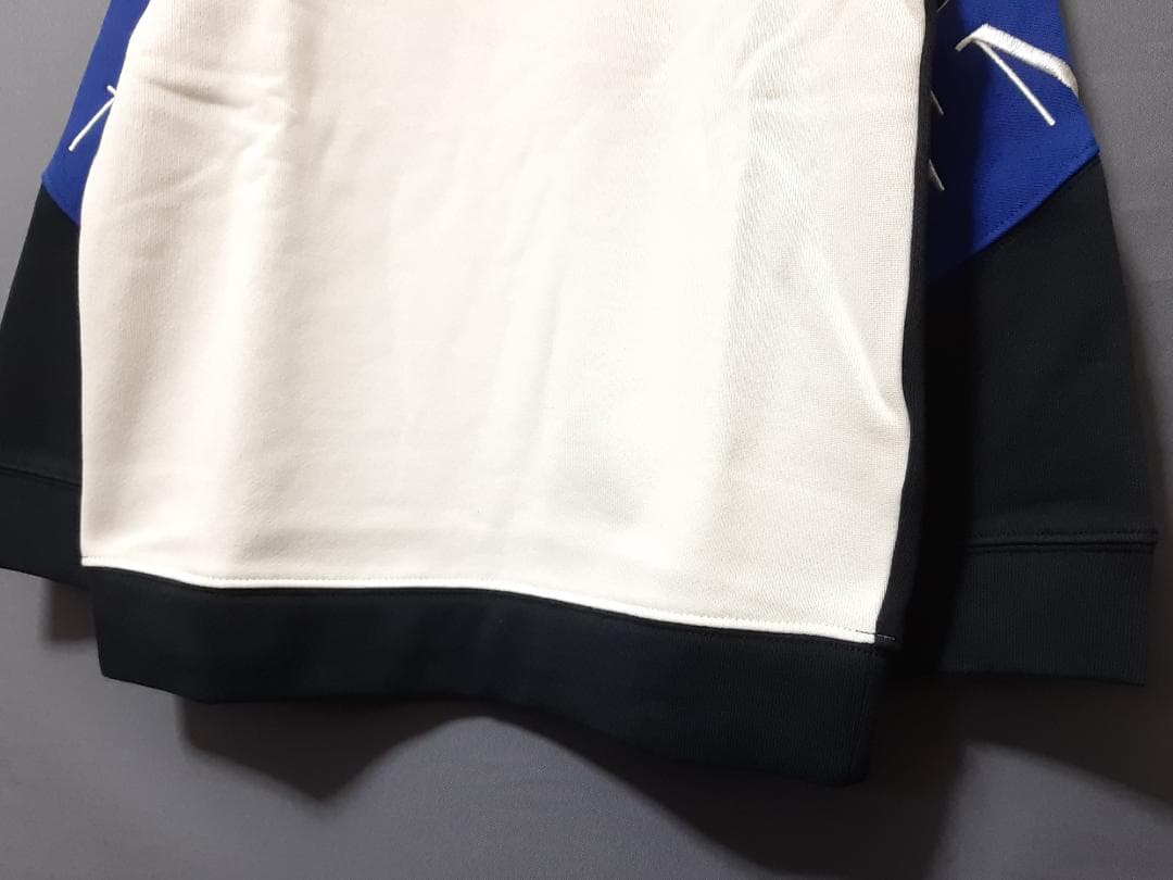 【新品・値下げ】エンポリオアルマーニ/ジュニア　刺繍スウェット　14A・14歳