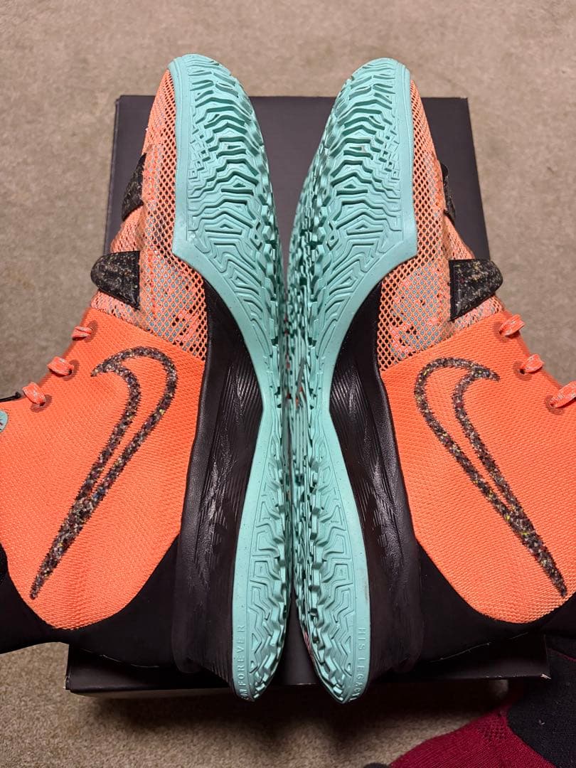 NIKE カイリー7 27cm