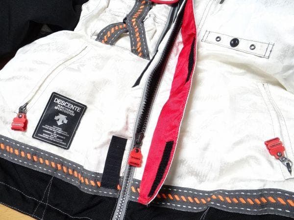 90年代 デサント ダウンジャケット スイスランド スキーチーム ジャケット M