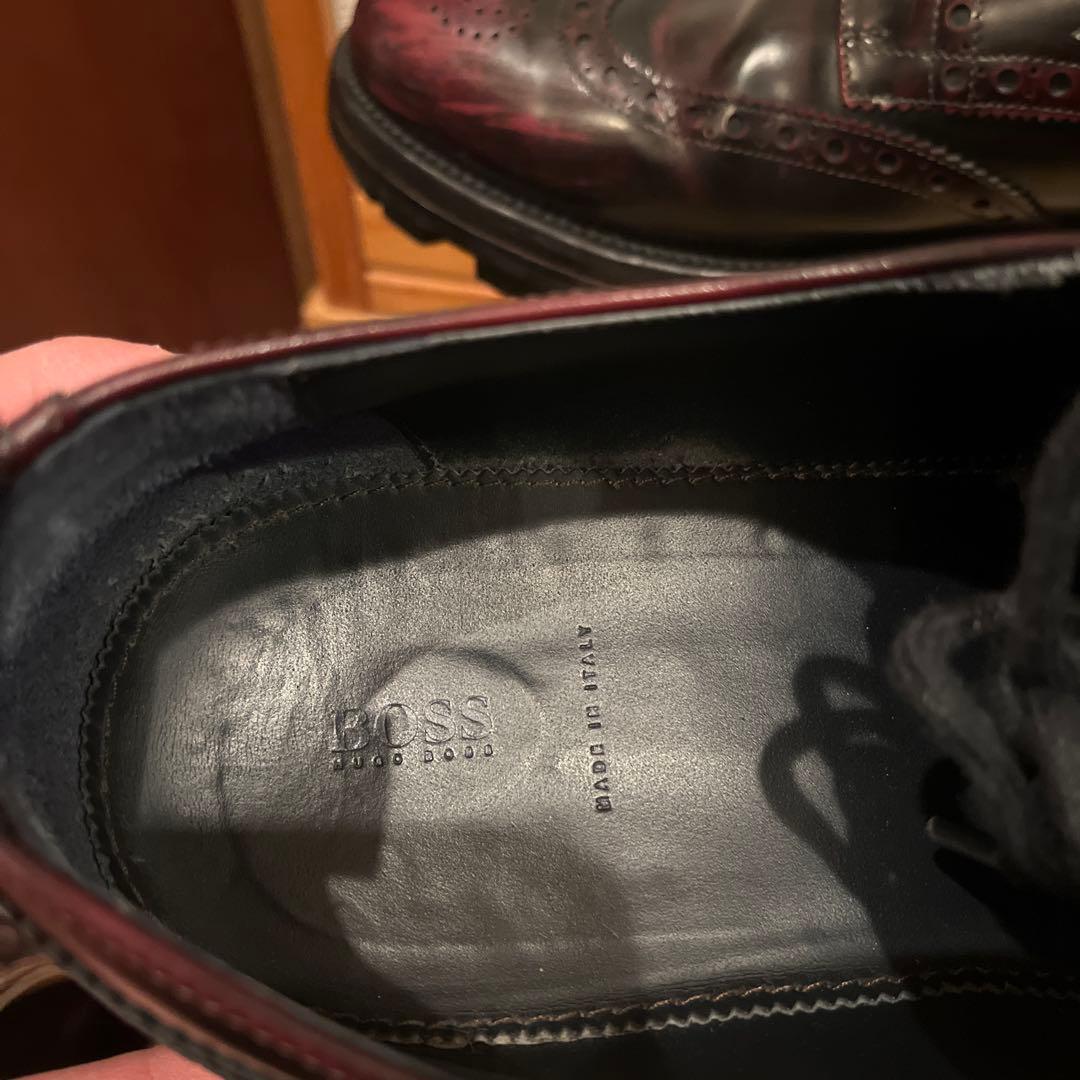 り*ご様 【美品】ヒューゴボス パテントレザー シューズ