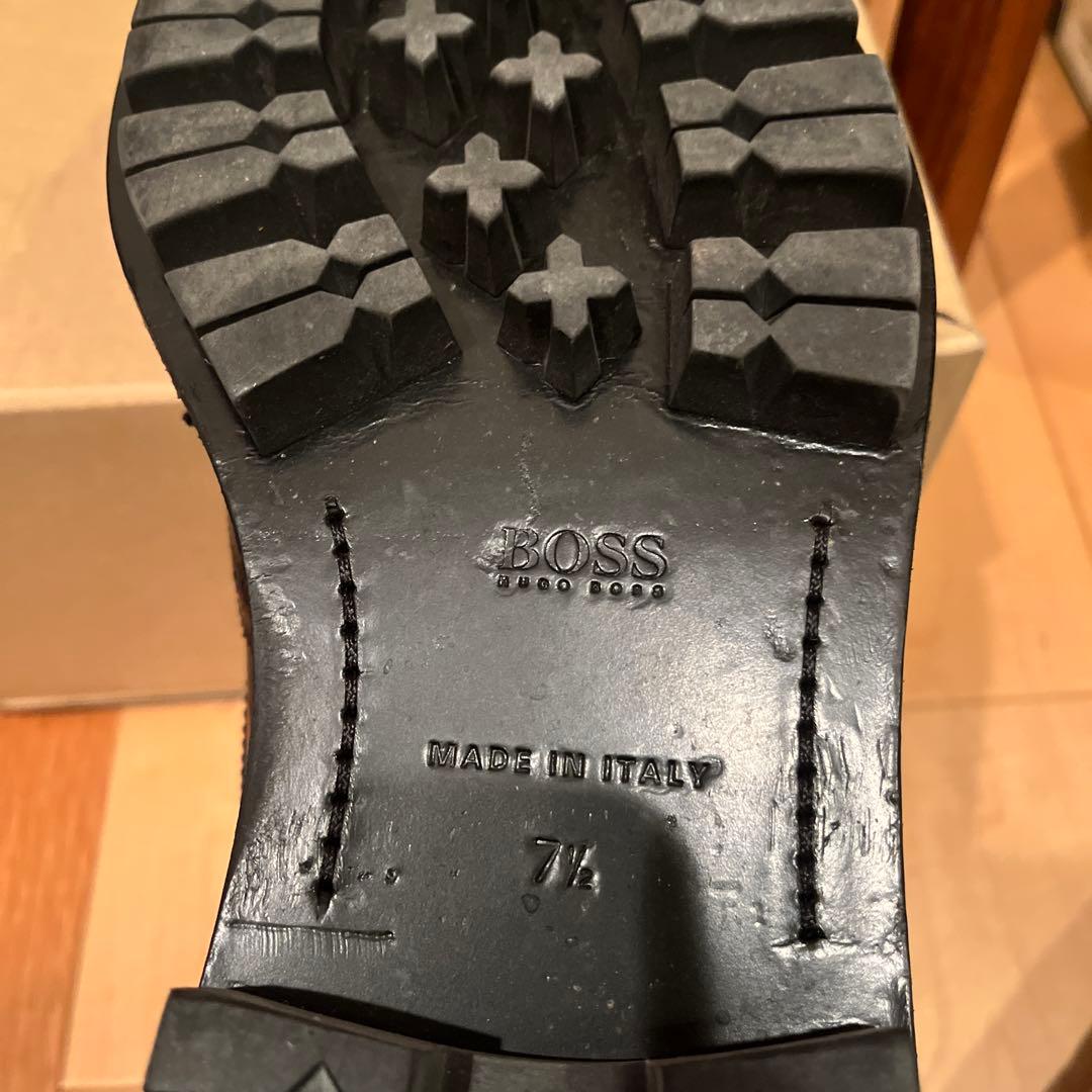 り*ご様 【美品】ヒューゴボス パテントレザー シューズ