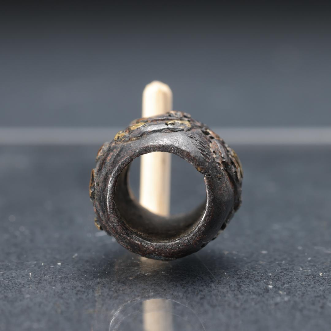 緒締め玉　象嵌　鉄製　骨董　胴乱　印籠　円筒形 R1456