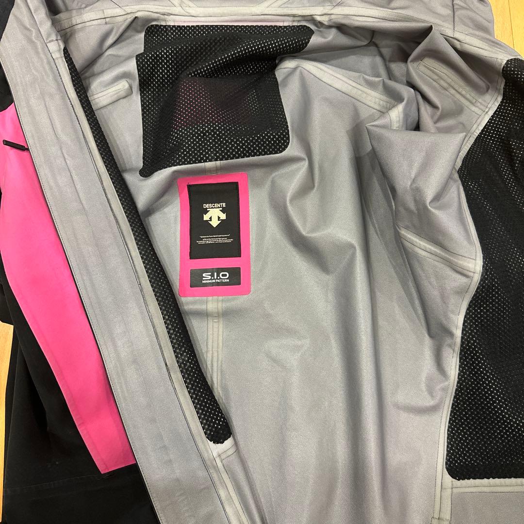 デサントウエア　上下セット　アルペンスキー　競技用　男女兼用